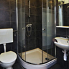 Spalacun apartment shower
